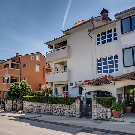 With Parking Space Losinj, Losinj - 2505 Apartament