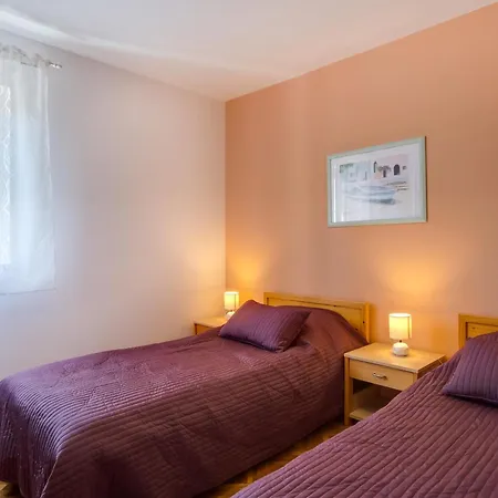 With Parking Space Losinj, Losinj - 2505 Apartmán *