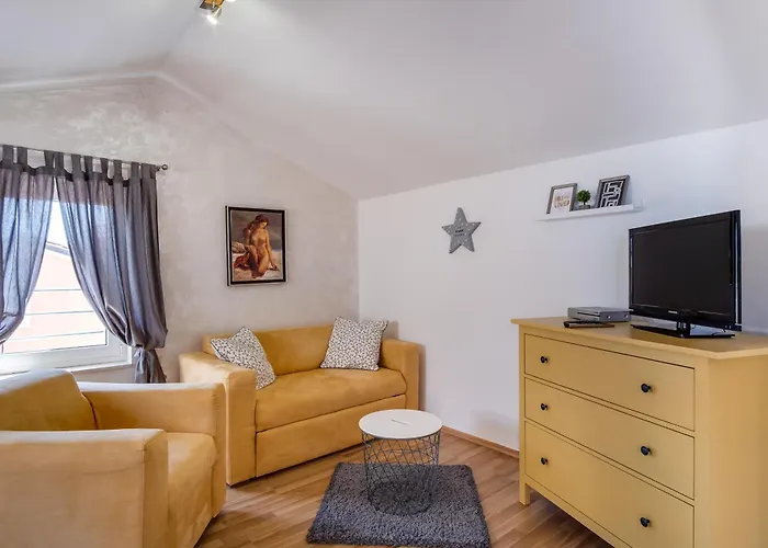 With Parking Space Losinj, Losinj - 2505 Apartment Mali Losinj