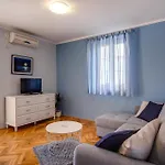Apartman With Parking Space Losinj, Losinj - 2505 *