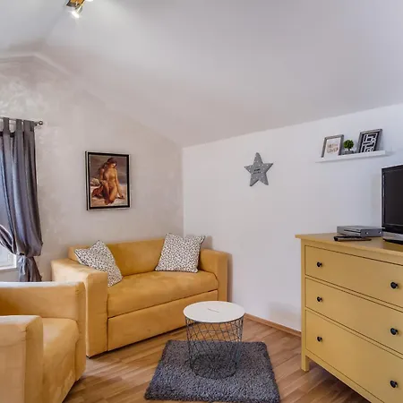 With Parking Space Losinj, Losinj - 2505 Apartament Mali Lošinj