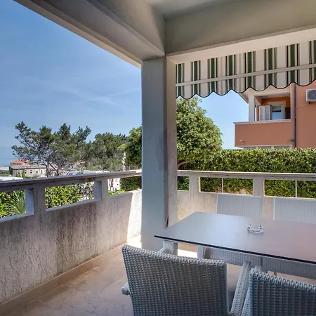 With Parking Space Losinj, Losinj - 2505 Appartement *