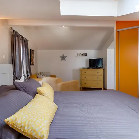 With Parking Space Losinj, Losinj - 2505 Apartament *