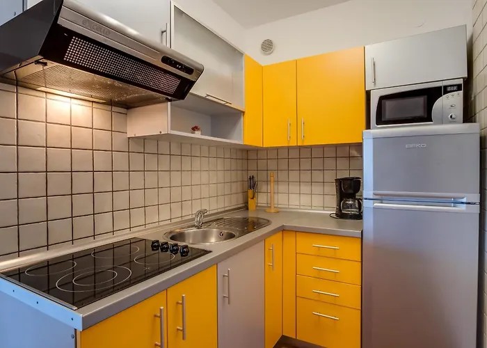 Apartman With Parking Space Losinj, Losinj - 2505 Mali Lošinj